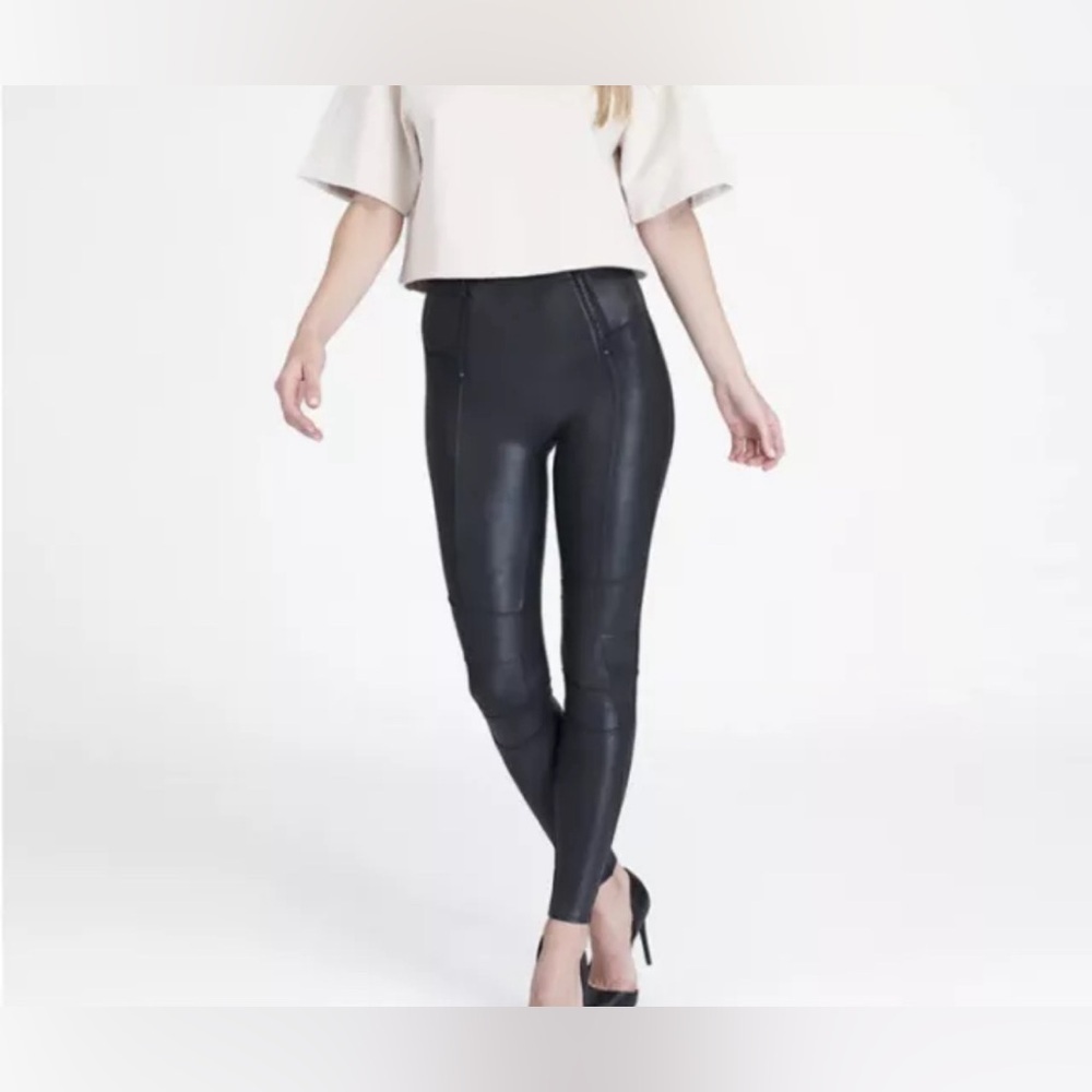 Spanx- Faux Leather Hip-Zip Leggings Black Size L Euc